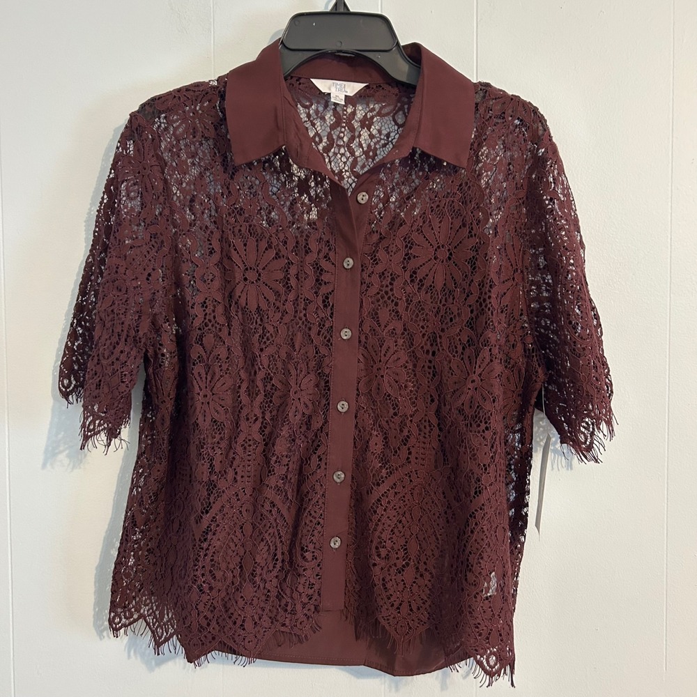 Time and Tru Womens Burgundy Wine Floral Lace Short Sleeve Button Down Top XL Ne